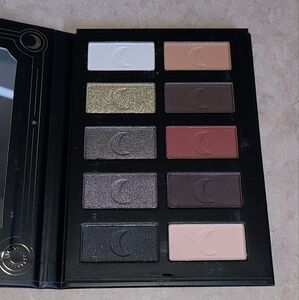 Hot Topic Spellcaster Eyeshadow Pallette 10 Shades NIB